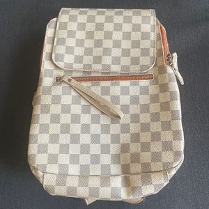Brand new Backpack style handbag/purse cream/grey checkered pattern